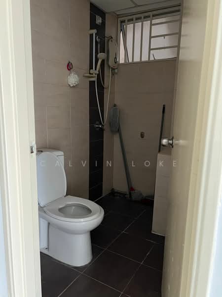 Condominium for Rent at Cova Suites - Calvin Loke - Bathroom - PropertyGuru.com.my