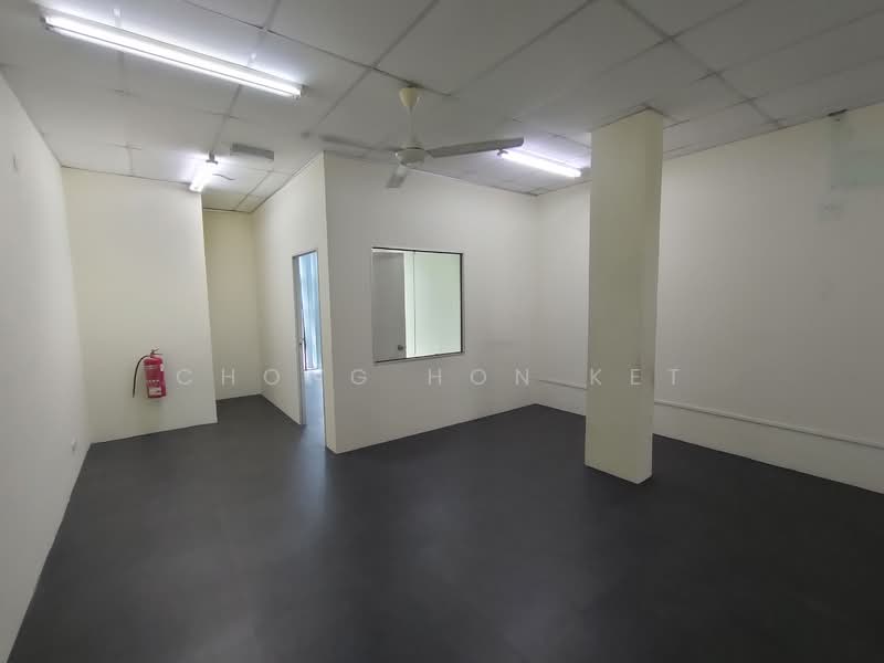 Shop / Office for Rent in Denai Alam (Shah Alam) - Chong Hon Ket - Interior - PropertyGuru.com.my