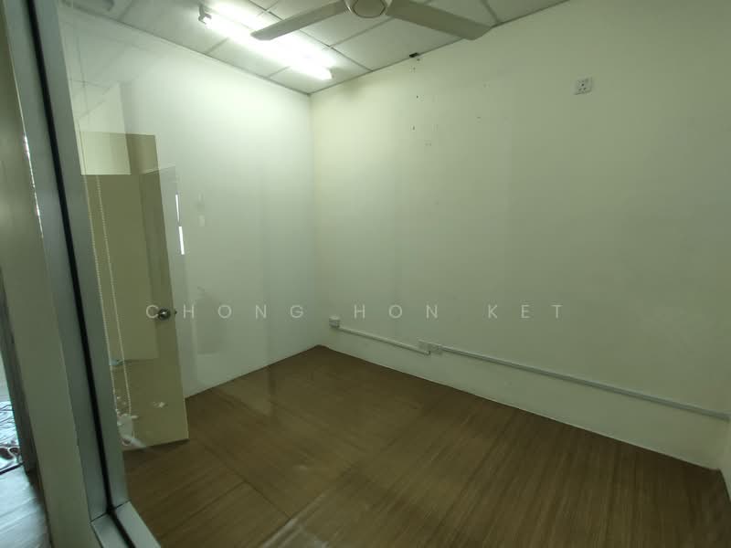 Shop / Office for Rent in Denai Alam (Shah Alam) - Chong Hon Ket - Interior - PropertyGuru.com.my