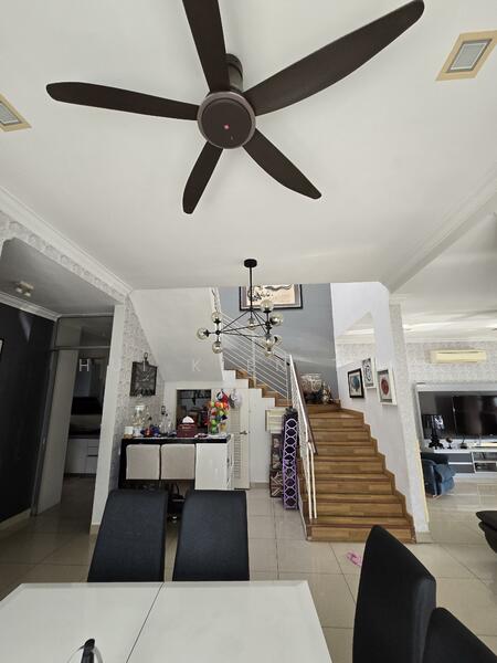 2-storey Terraced House for Sale in Laman Glenmarie (Shah Alam) - Hui Kien Tan - Living Room - PropertyGuru.com.my