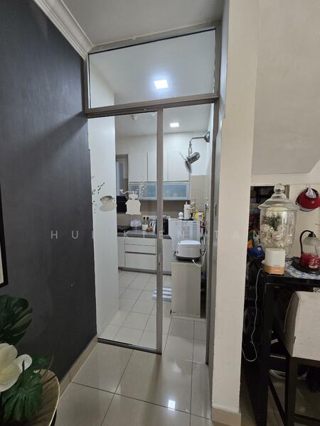 2-storey Terraced House for Sale in Laman Glenmarie (Shah Alam) - Hui Kien Tan - Kitchen - PropertyGuru.com.my