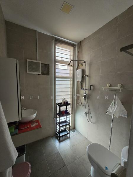 2-storey Terraced House for Sale in Laman Glenmarie (Shah Alam) - Hui Kien Tan - Bathroom - PropertyGuru.com.my