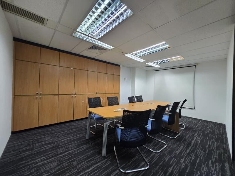 Shop / Office for Rent in Golden Triangle (KL City Centre) - Jin Ooi - Meeting Room - PropertyGuru.com.my