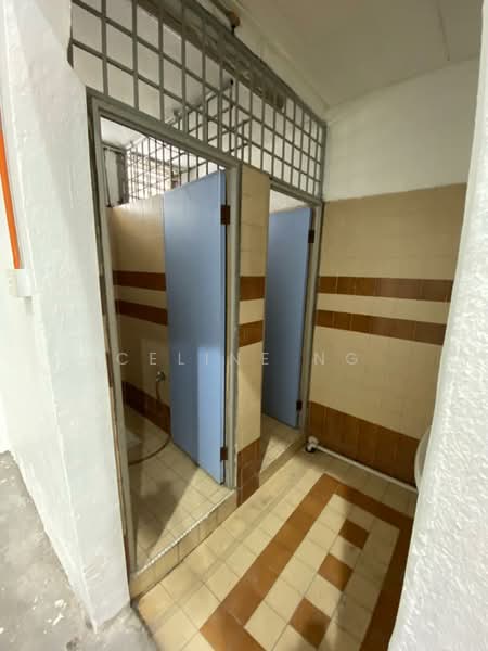 Kilang untuk Disewa di Austin (Johor Bahru) - Celine Ng - Bathroom - PropertyGuru.com.my