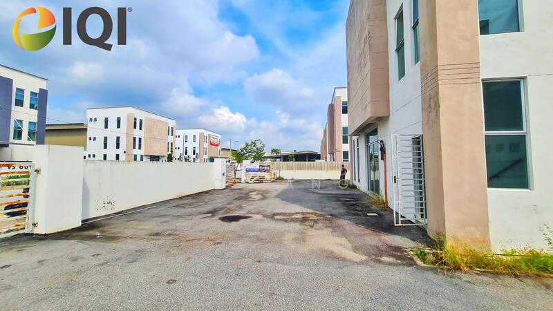 Detached Factory for Rent in Taman Iks Simpang Ampat (Simpang Ampat) - YC Tang - Exterior - PropertyGuru.com.my