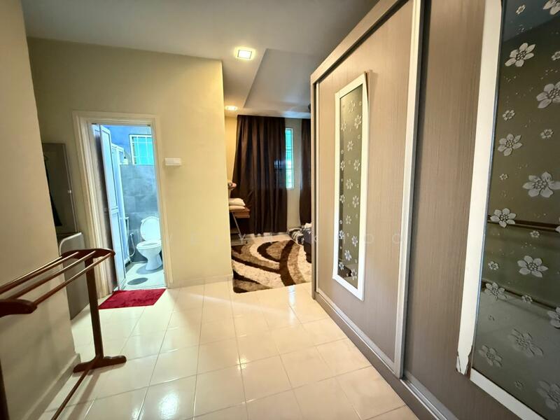 Corridor
