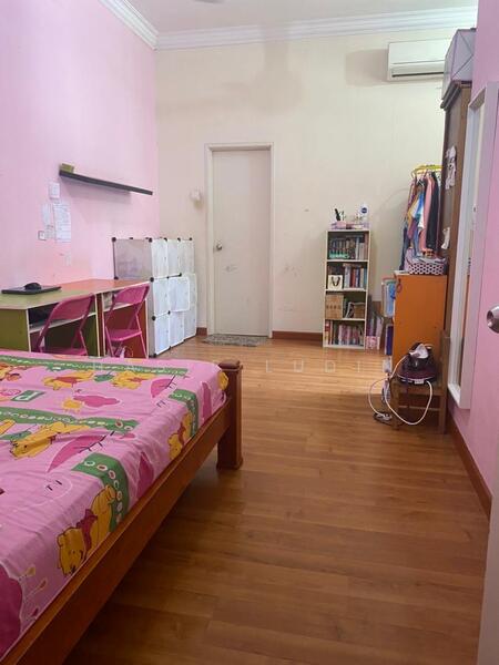 For Rent - Alam Sari