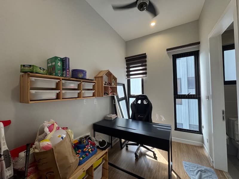 Servis Apartment untuk Dijual di Le Pavillion - EE Ling - Study - PropertyGuru.com.my