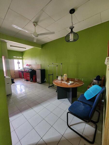 Rumah Teres untuk Dijual di Taman Intan Perdana (Si Rusa) - Hana Zaini - Kitchen - PropertyGuru.com.my