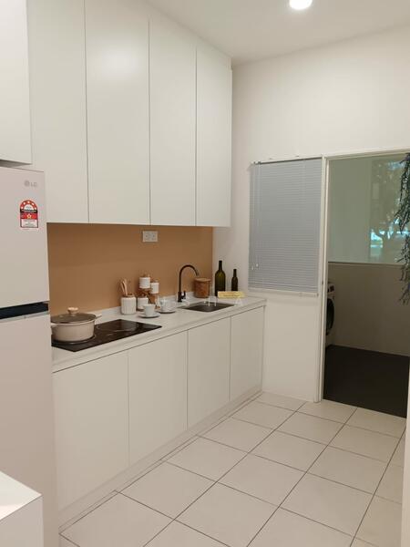 Kitchen - 3 Beds 2 Baths