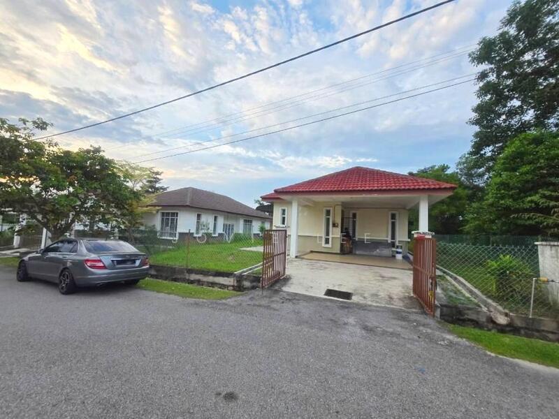Bungalow for Rent in Bandar Tasik Senangin (Lenggeng) - Jovie Lee - Exterior - PropertyGuru.com.my