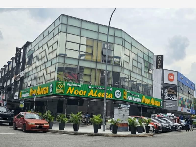 Shop / Office for Sale in Sungai Besi (Kuala Lumpur) - Alan Tan - Exterior - PropertyGuru.com.my