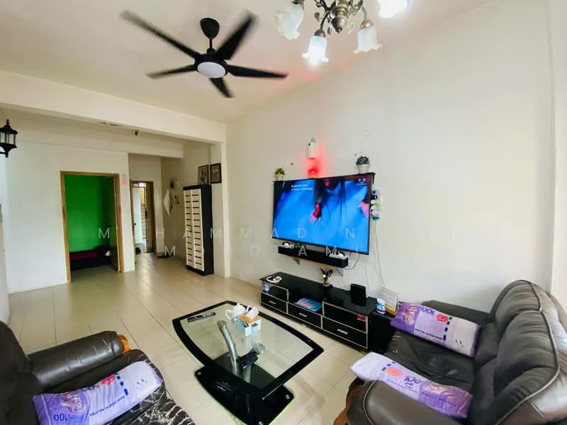 Apartment for Sale at Apartment Minang Ria 2 - Muhammad Nazli Mohd Amin - Living Room - PropertyGuru.com.my