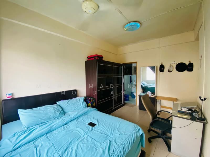 Apartment for Sale at Apartment Minang Ria 2 - Muhammad Nazli Mohd Amin - Bedroom - PropertyGuru.com.my