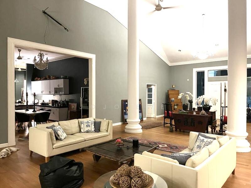 Bungalow for Sale in Leisure Farm (Gelang Patah) - Jojo Ewe - Living Room - PropertyGuru.com.my