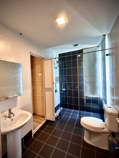 Condominium for Rent at 10 Island Resort - Susan Chia - Bathroom - PropertyGuru.com.my