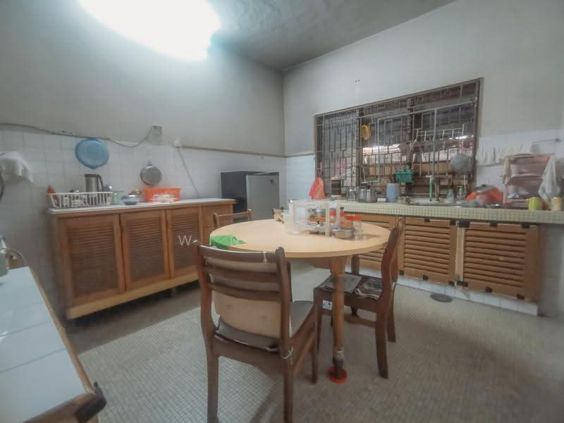 Rumah Berkembar untuk Dijual di Happy Garden (Kuchai Lama) - Wing Lam - Kitchen - PropertyGuru.com.my