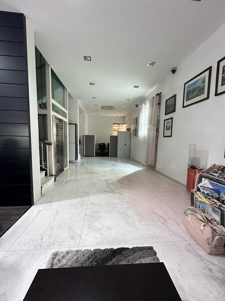 Untuk Dijual - Corner unit 3 Storey terrace house Pulau Tikus