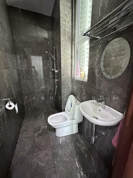 Untuk Dijual - Corner unit 3 Storey terrace house Pulau Tikus