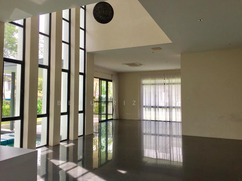 For Sale - La Promenade Precinct Premiere