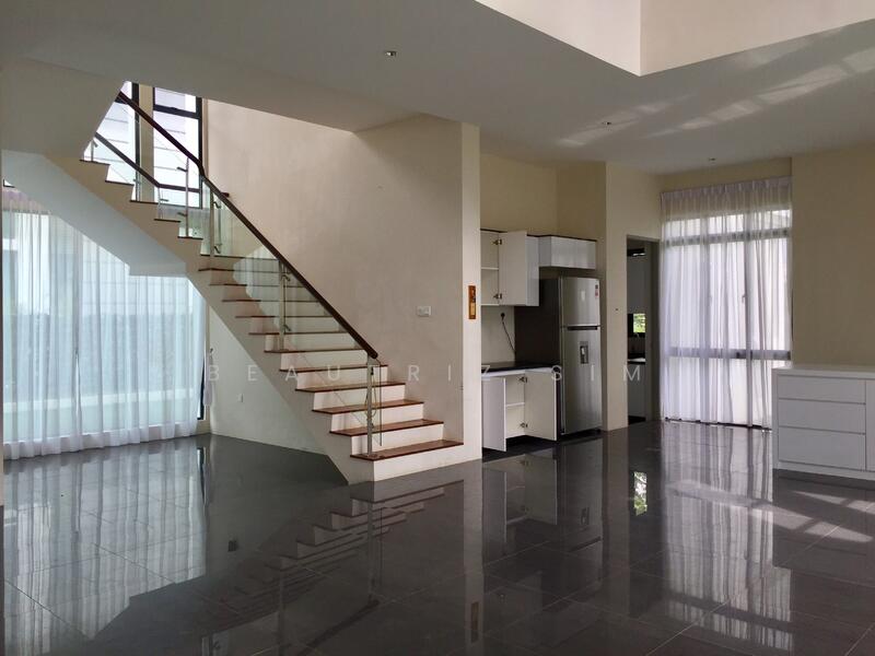 For Sale - La Promenade Precinct Premiere