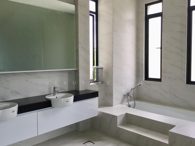 For Sale - La Promenade Precinct Premiere