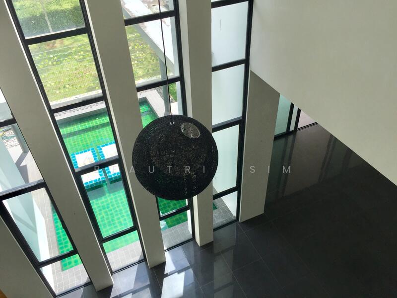 For Sale - La Promenade Precinct Premiere