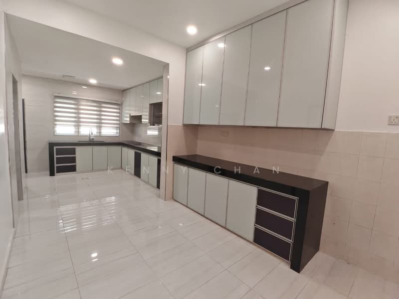 Bandar Bukit Tinggi 2 untuk Untuk Dijual - RM 750,000, Apr 2026 - Kitchen - PropertyGuru.com.my