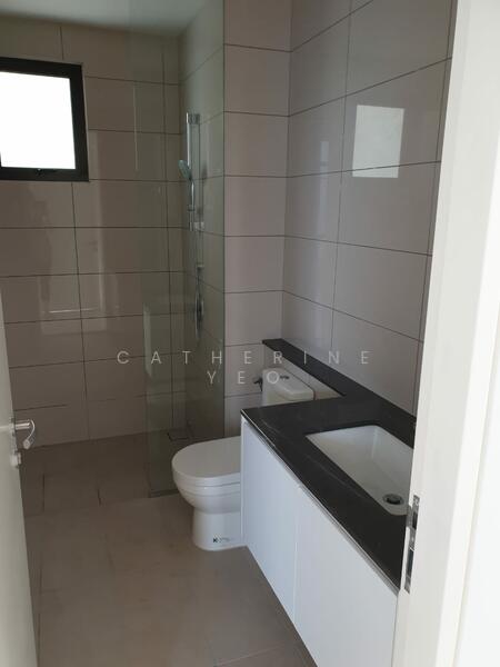 Kondominium untuk Dijual di Ivory Residence - Catherine Yeo - Bathroom - PropertyGuru.com.my