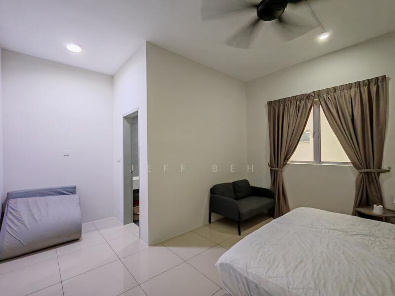 Studio Room