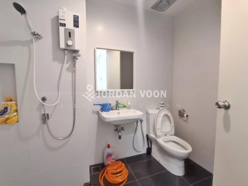 Rumah Teres 2 Tingkat untuk Dijual di Bandar Cassia (Batu Kawan) - Jordan Voon - Bathroom - PropertyGuru.com.my