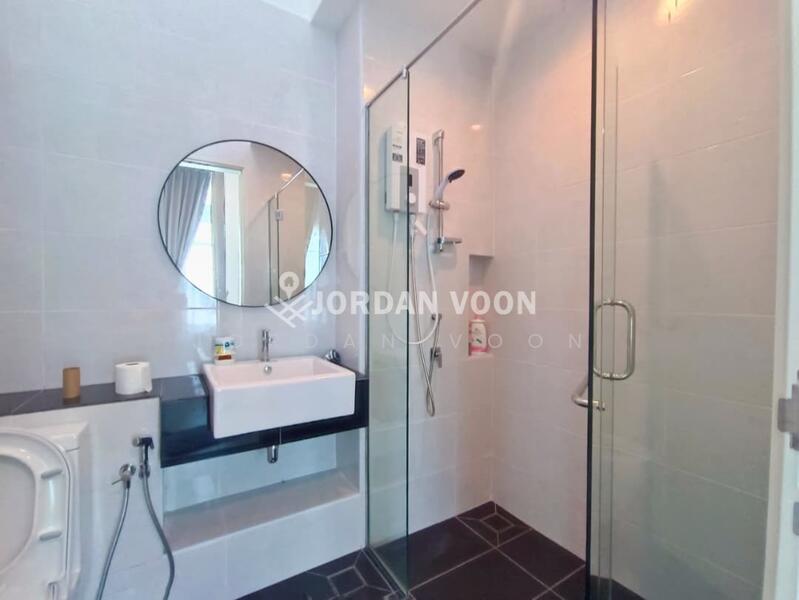 Rumah Teres 2 Tingkat untuk Dijual di Bandar Cassia (Batu Kawan) - Jordan Voon - Bathroom - PropertyGuru.com.my