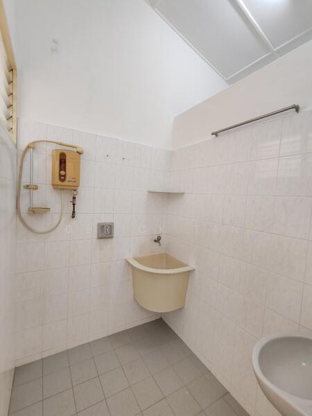 1-storey Terraced House for Sale in Bayan Baru (Penang) - Derick Tan - Bathroom - PropertyGuru.com.my
