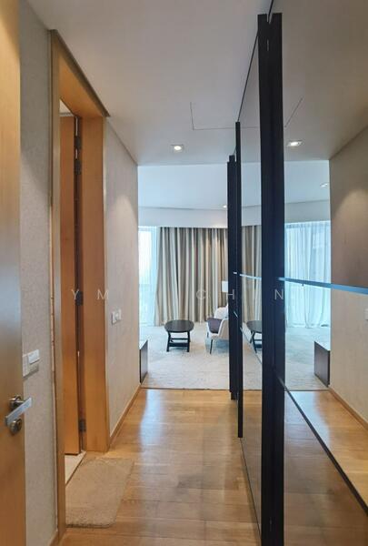 Walk-in Wardrobe