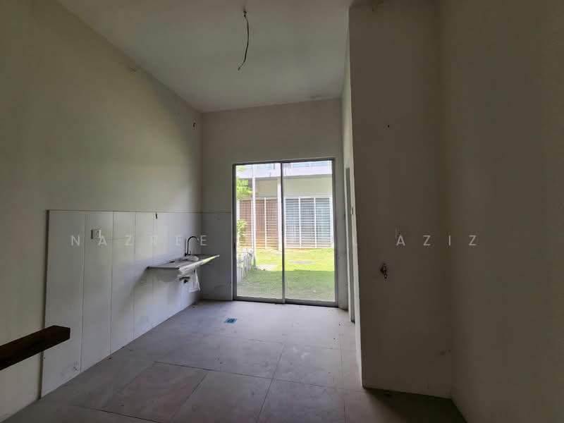 2-storey Terraced House for Sale in Dengkil (Selangor) - Nazree Abdul Aziz - Kitchen - PropertyGuru.com.my