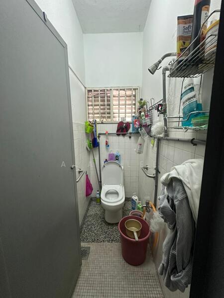 Rumah Teres 2 Tingkat untuk Dijual di Taman Air Panas (Setapak) - Alan Lee - Bathroom - PropertyGuru.com.my