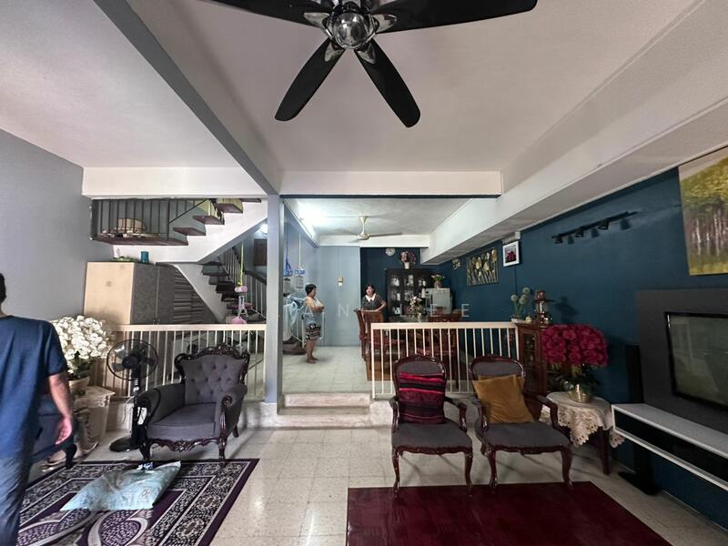 Rumah Teres 2 Tingkat untuk Dijual di Taman Air Panas (Setapak) - Alan Lee - Living Room - PropertyGuru.com.my
