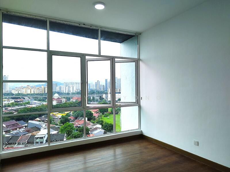 Master bedroom with city skyline view