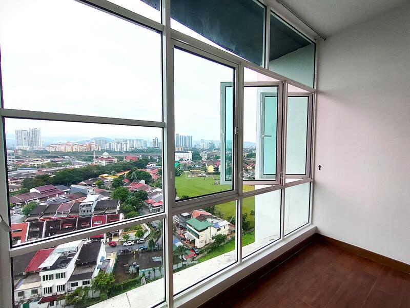 Master bedroom with city skyline view