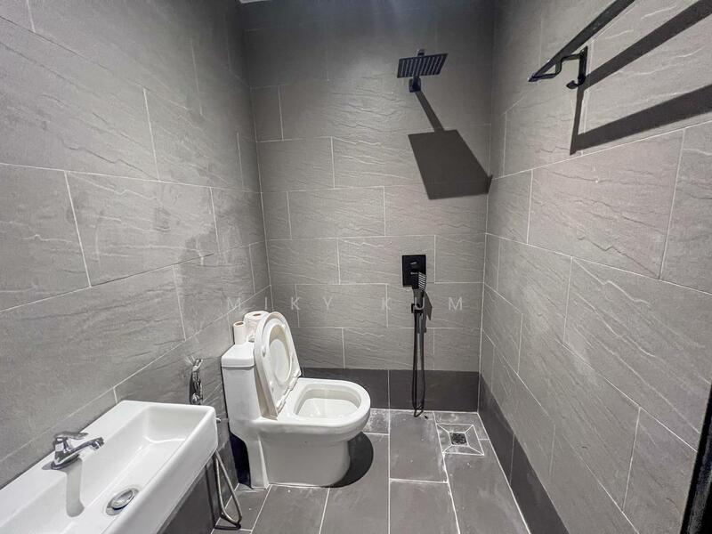 Semi-Detached House for Sale in Alam Damai (Cheras) - Miky Kum - Bathroom - PropertyGuru.com.my