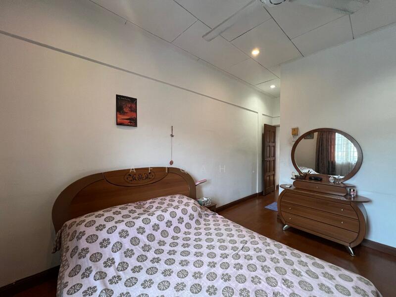 For Sale - Bukit Jelutong Jalan Kubah