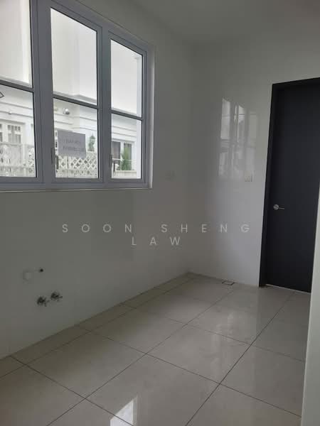 Semi-Detached House for Sale in Semenyih (Selangor) - Soon Sheng Law - Kitchen - PropertyGuru.com.my