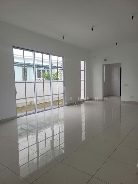 Semi-Detached House for Sale in Semenyih (Selangor) - Soon Sheng Law - Living Room - PropertyGuru.com.my