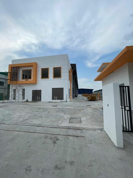 Factory for Rent in Rawang (Selangor) - Ethan Chong - Exterior - PropertyGuru.com.my