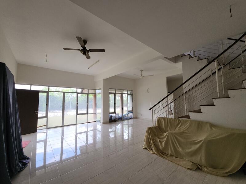 Semi-Detached House for Sale in Kota Kemuning (Shah Alam) - Krystin Lim - Living Room - PropertyGuru.com.my