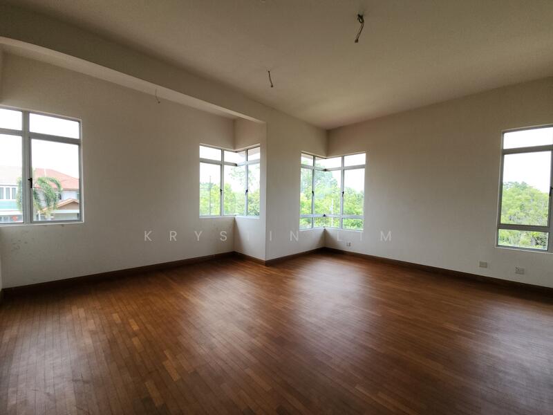 Semi-Detached House for Sale in Kota Kemuning (Shah Alam) - Krystin Lim - Master Bedroom - PropertyGuru.com.my