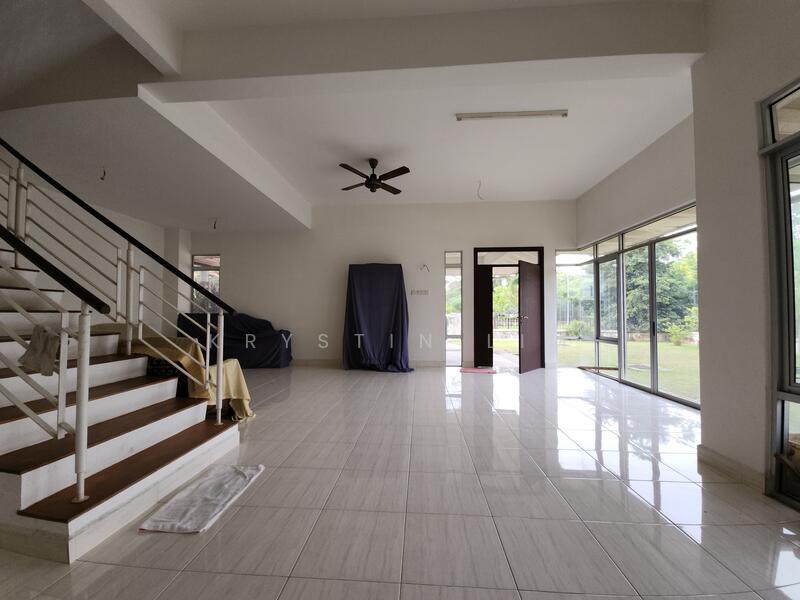 Semi-Detached House for Sale in Kota Kemuning (Shah Alam) - Krystin Lim - Living Room - PropertyGuru.com.my