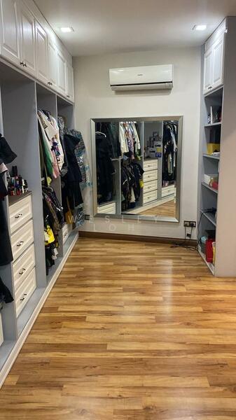 waredrobe