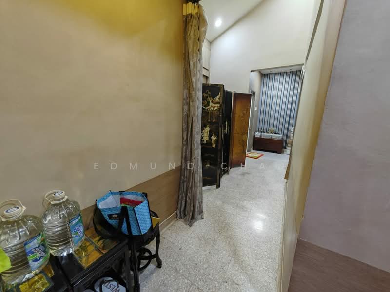 1-storey Terraced House for Sale in SS14 (Subang Jaya) - Edmund Chan - Corridor - PropertyGuru.com.my