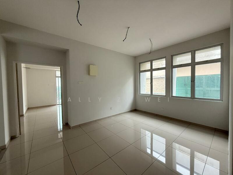 Cluster House for Sale in Johor Bahru (Johor) - Sally Zi Wei - Living Room - PropertyGuru.com.my